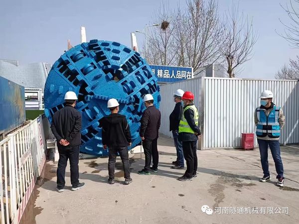 熱烈祝賀鄭州地鐵12號線21.4米長富水細(xì)砂層機(jī)械法聯(lián)絡(luò)通道順利貫通！(圖3)